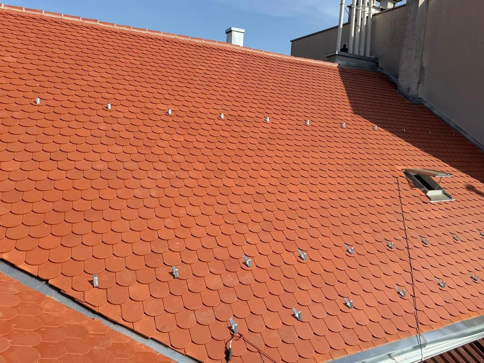 Biber crijep, krovni izlaz i snjegobrani na sanaciji krova u Zagrebu